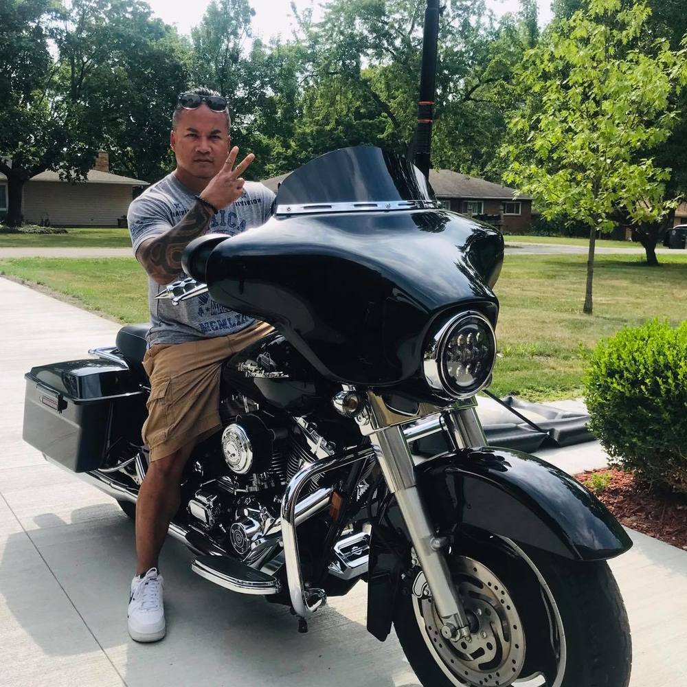 Meet your Posher, Sanhti